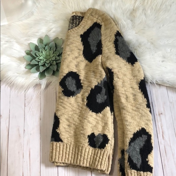 Sleeping On Snow leopard sweater size M - Picture 3 of 9